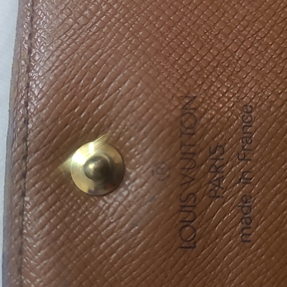 Louis Vuitton Tri fold Wallet-Authentic - Picture 15 of 15